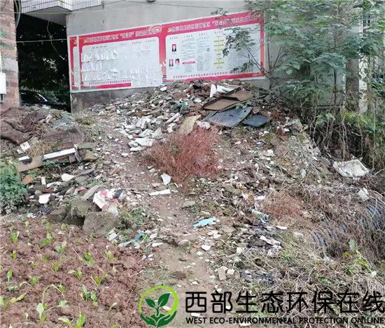 營山縣新店鄉環境衛生髒亂差現象突出