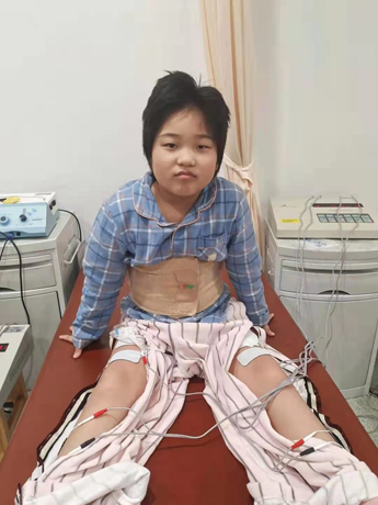 靖江9歲女童身患沉痾 慈父無奈泣血求助