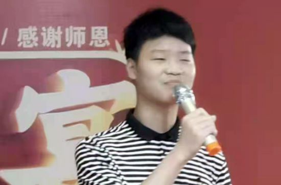 爱子考入武汉理工大学:突然死亡求公道!