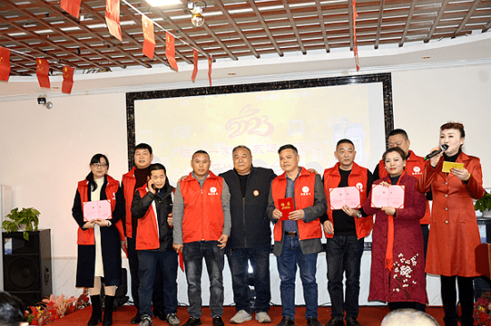 9482815d9d104508ba8ff0108c9ec7ae-1