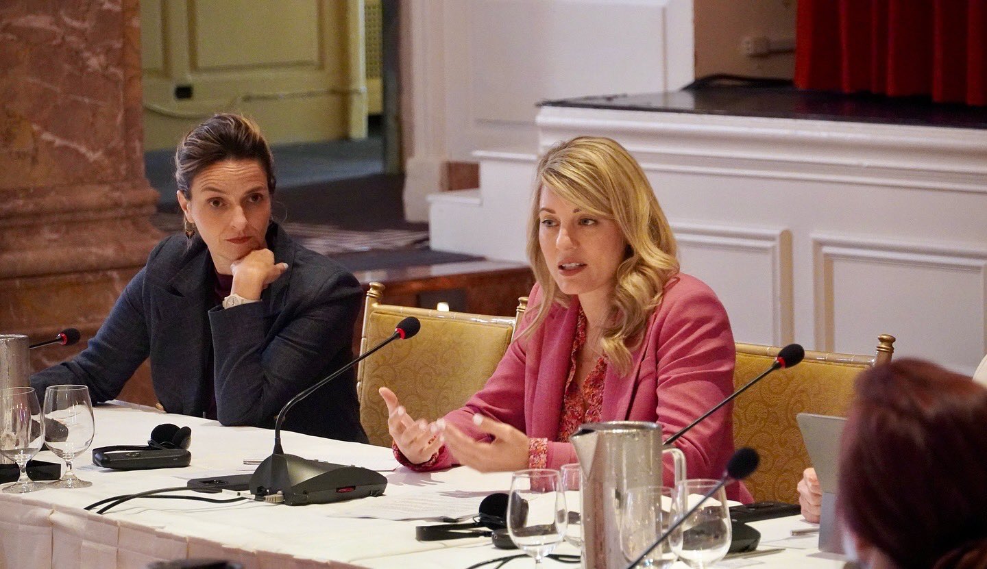 Kovrig2.jpeg 加拿大外交部长乔美兰(Mélanie Joly)表示,加拿大永远不会接受公民遭他国任意拘捕。 (乔美兰X照片)