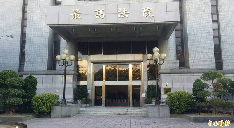 长照悲歌！子勒毙病母伴尸7小时后自首 判刑8年定谳