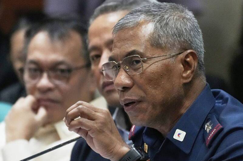 菲律宾国家警察局长托雷7日表示，34名斗鸡爱好者失踪案有15名警察涉入，资料照。（美联社）