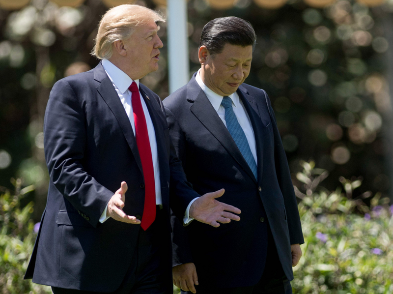 川普去年在一场募款餐会上自述,曾警告习近平犯台后果的录音档曝光。(法新社) 川普去年在一场募款餐会上自述,曾警告习近平犯台后果的录音档曝光。(法新社)