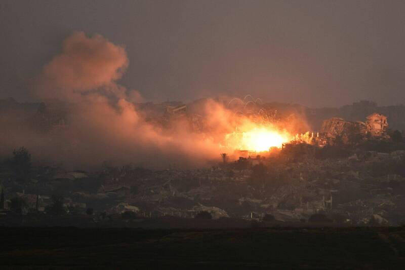 以色列10日空袭造成加萨15人死亡。（路透）