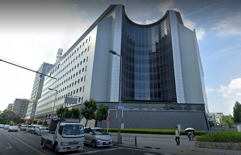 日本大阪府吹田市民宅惊见一对高龄男女陈尸屋内,推测为中暑丧命。大阪府警察本部示意图。(图撷自Google街景) 日本大阪府吹田市民宅惊见一对高龄男女陈尸屋内,推测为中暑丧命。大阪府警察本部示意图。(图撷自Google街景)