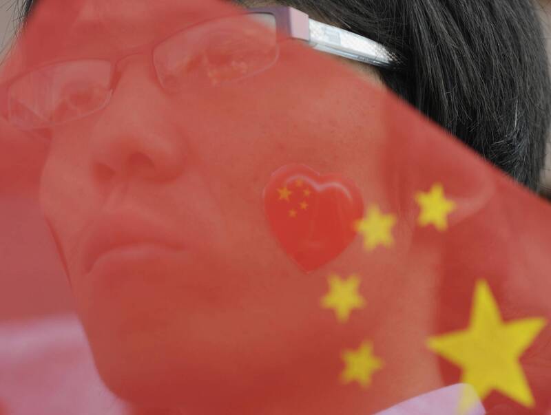 美国宾州法院近日起诉8名中国留学生，这些学生虽然分散各州读书，但合伙组成诈骗集团，专门在网上诈骗老年人，受害者遍布19州、超过50人，涉案金额达高达1000万美元（约新台币2.9亿元）。示意图。（资料照，路透）