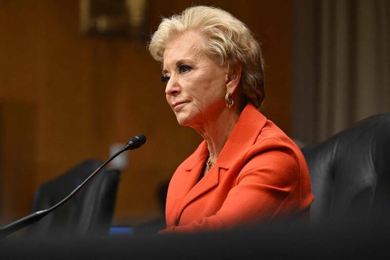 美国总统川普任命共和党金主麦马洪(Linda McMahon)出任教育部长,目标就是推动裁撤教育部人员。(法新社资料照) 美国总统川普任命共和党金主麦马洪(Linda McMahon)出任教育部长,目标就是推动裁撤教育部人员。(法新社资料照)
