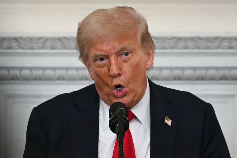 川普强调，普廷三番两次在友善对话后又空袭乌克兰，久而久之「对话就毫无意义」。（法新社）