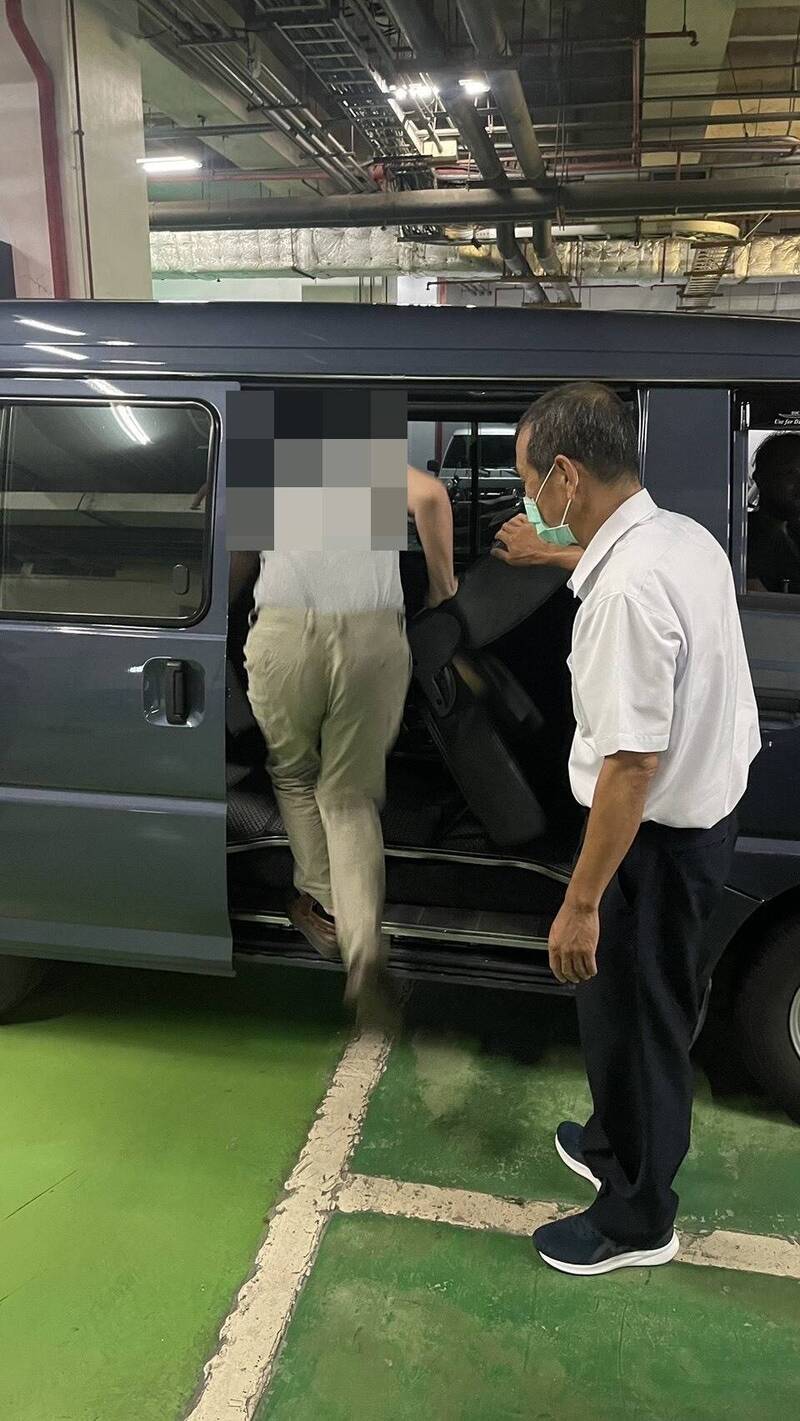 台南一家室内设计公司欠税305万多元拒缴，37岁杨姓老板被法院裁准管收。（民众提供）