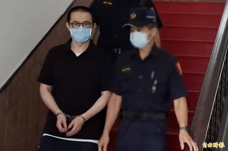 「八八会馆」负责人郭哲敏被控涉地下汇兑、洗钱等罪，一审判刑11年8月，高院今上午首度开庭，郭辩称无罪，请求还他清白。（记者杨国文摄）