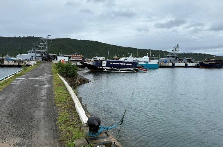 图为菲律宾巴拉望省（Palawan）的牡蛎湾（Oyster Bay）海军设施。美国海军计划在此地兴建一座新的小型船艇维修厂，以强化对菲国前线船只的后勤支援，此举被视为美国因应中国在南海胁迫行动的最新战略布局。（法新社）