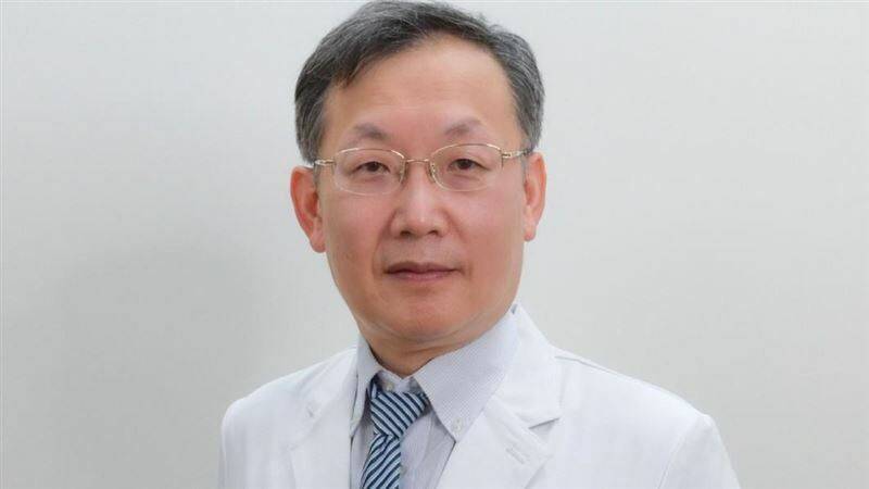 部立桃园医院外科主任周佳正到台北开会却碰到死劫。(摘自桃医官网) 部立桃园医院外科主任周佳正到台北开会却碰到死劫。(摘自桃医官网)