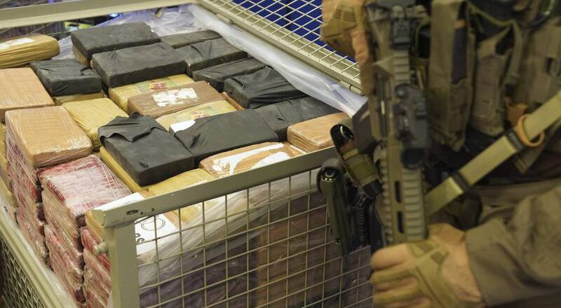 英国阿嬷竟是贩毒首脑！全家充当运毒车手 古柯碱市值达31亿元