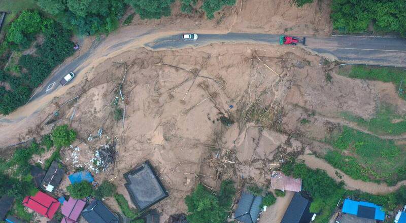 南韩连日暴雨酿10死9失踪 逾万人离开家园避难