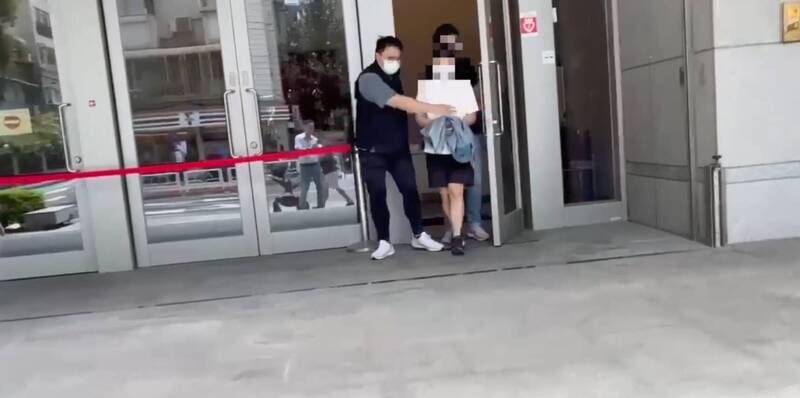 覬覦妻閨蜜竟持刀闖住處性侵  北市惡狼落網收押禁見