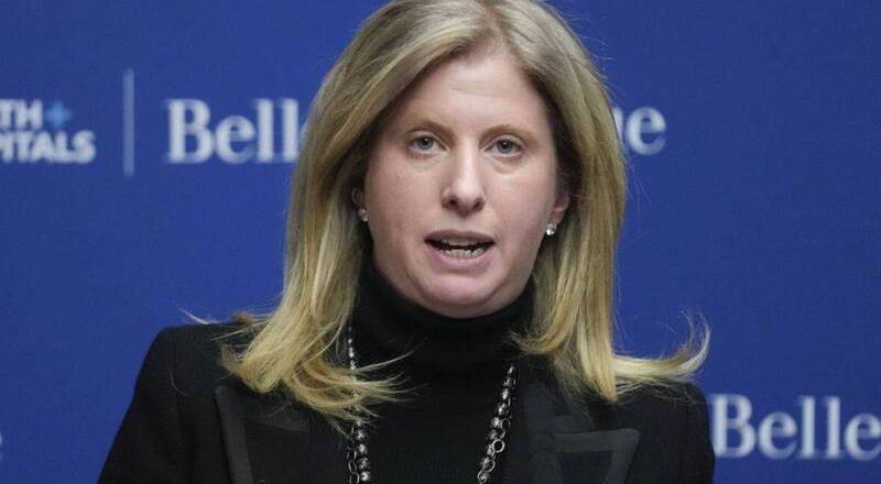 美国休假海关官员遭随机抢劫 身中2枪急救捡回一命