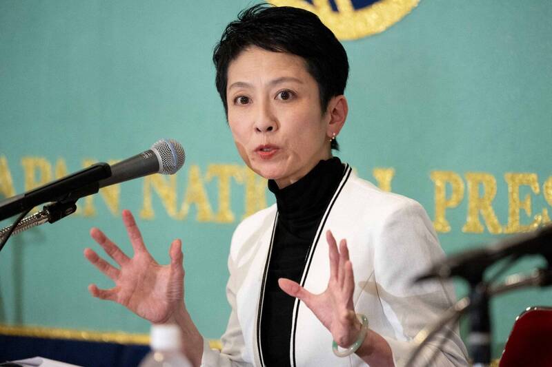 日本第27届参议院选举完成开票,共有40名女性当选议员,创历史新高。图为立宪民主党议员当选人莲舫。(路透资料照) 日本第27届参议院选举完成开票,共有40名女性当选议员,创历史新高。图为立宪民主党议员当选人莲舫。(路透资料照)