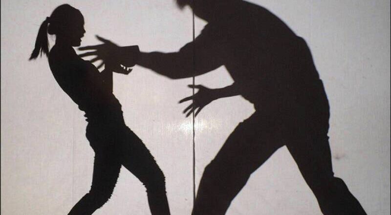 事發22年躲不掉！父執輩露鳥磨蹭6歲女童 判囚5年