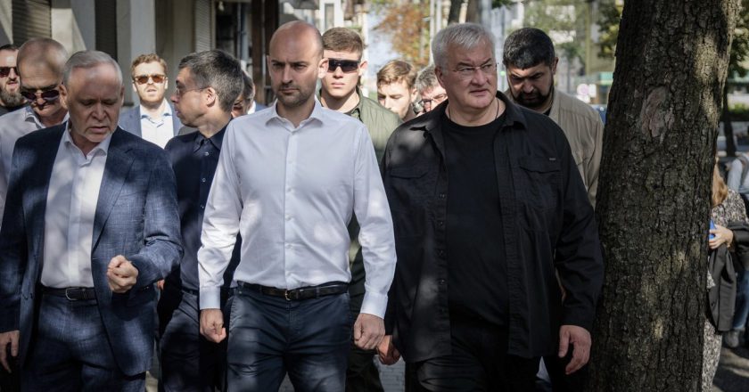 法国外长力挺乌克兰 亲访前线城市哈尔科夫