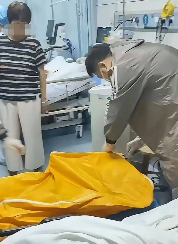 湖南一名4岁男童进行全身麻醉拔乳牙手术后，不幸去世。（撷取自微博）