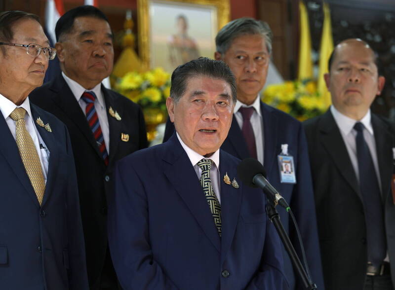 泰国代理总理普谭（图中）警告，若泰柬冲突再进一步升级，可能发展成战争。（欧新社）