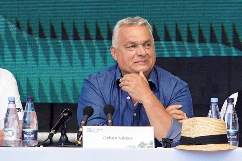 匈牙利总理奥班对美欧贸易协议十分不满，暗示是美国占了便宜。（路透）