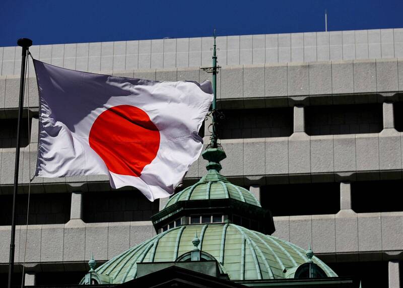 「南华早报」分析,随著美国的国际势力消退,日本期盼能取得更大程度的全球影响力。(路透档案照) 「南华早报」分析,随著美国的国际势力消退,日本期盼能取得更大程度的全球影响力。(路透档案照)