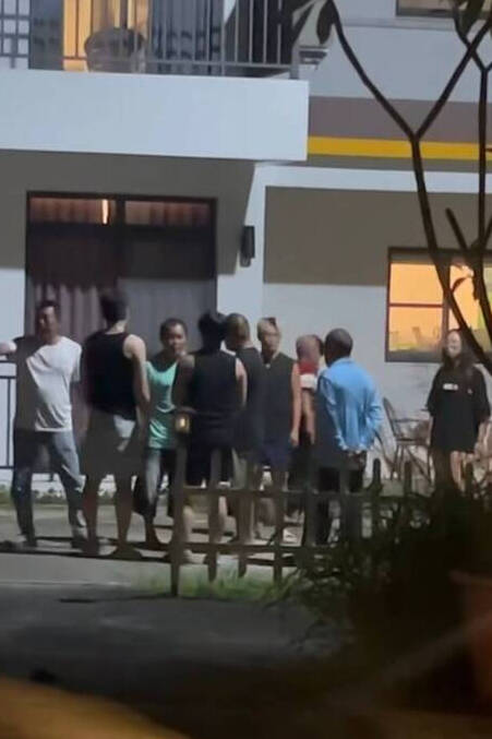 有游客与在地人发生行车口角，在地人后续竟跟到民宿要求游客下跪道歉，网友po文曝光这起离谱案件。（翻摄自Threads）