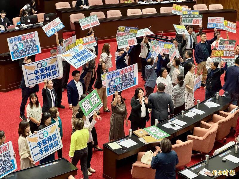 国民党立委今年1月在立法院审查总预算案时，以人数优势进行表决。美国前白宫国安高层近日撰文，罕见点名国民党对国防开支的态度，警告此举正从根本上削弱华府对台支持的根基。（资料照）