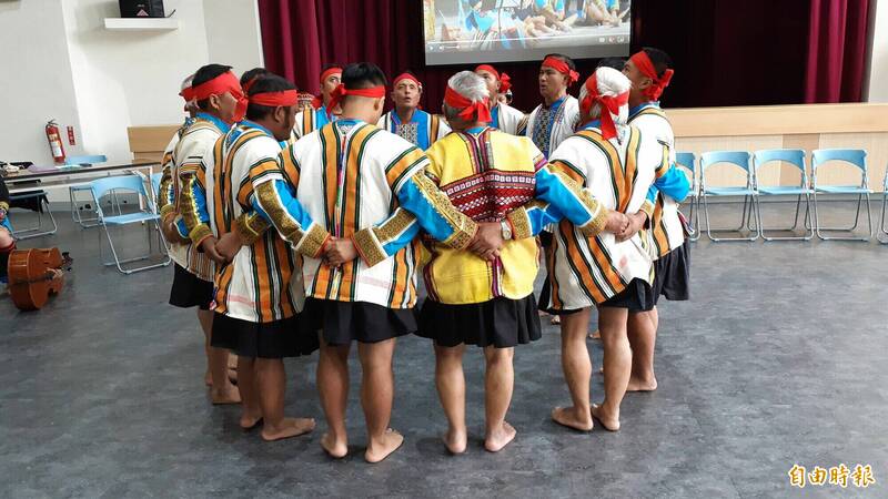 布农族传统文化获得最高法院法官采认,一名老翁提起与伯父的收养关系之诉,在三审获转机。图中人物非当事人。(记者黄明堂摄) 布农族传统文化获得最高法院法官采认,一名老翁提起与伯父的收养关系之诉,在三审获转机。图中人物非当事人。(记者黄明堂摄)