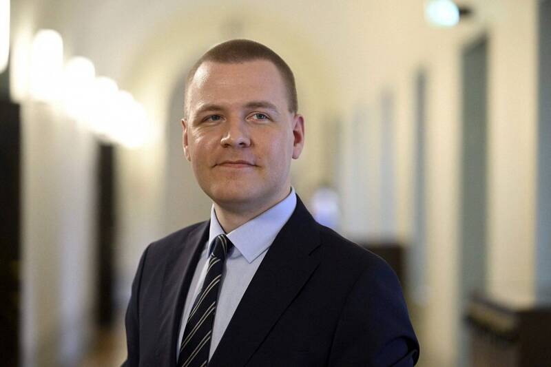 芬兰30岁国会议员佩尔托宁,在赫尔辛基议会大楼轻生离世。(法新社) 芬兰30岁国会议员佩尔托宁,在赫尔辛基议会大楼轻生离世。(法新社)