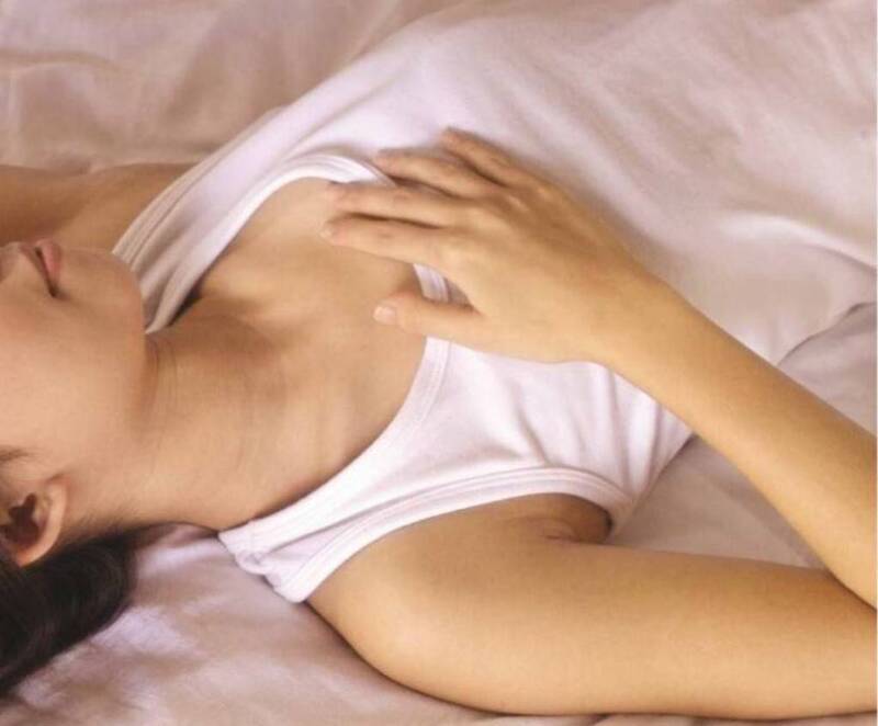 钟男趁女友服用安眠药熟睡性侵，被高雄高分院判刑。（情境照）