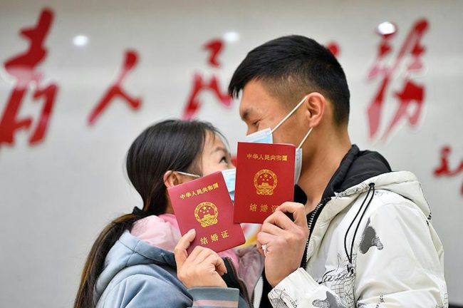 8CXq-qkCMIQDaIJ42-7xLZAJJJigBDAaCEamJQhGpiU