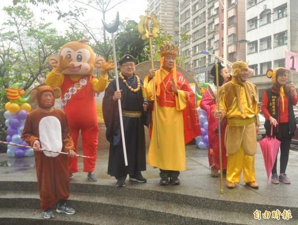 中国大学独立招生考试常出现古怪题目满天飞的状况，例如上海复旦大学就曾经以「《西游记》里面一共几只妖怪」为考题。（资料照，记者蔡淑媛摄）