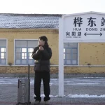 27岁海归名校生  回到村里卖葡萄