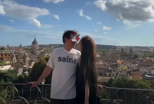 撑不住了!懒懒变卖王思聪送的奢侈品 分手传言怕是已成真