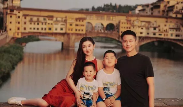 9629ef8111654cfd6ab85441289739a1