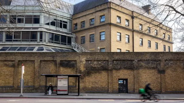 北京赢了!英国将批准中国建“超级使馆”