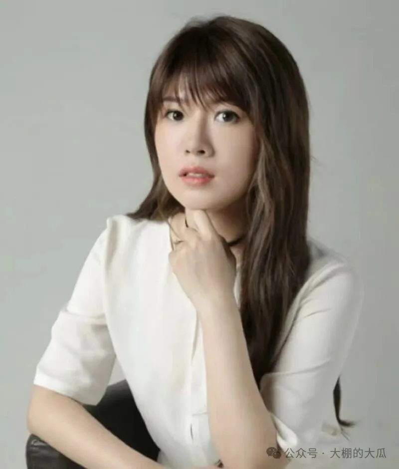 套现两亿携情妇跑路...迅雷爆出狗血男女总裁案