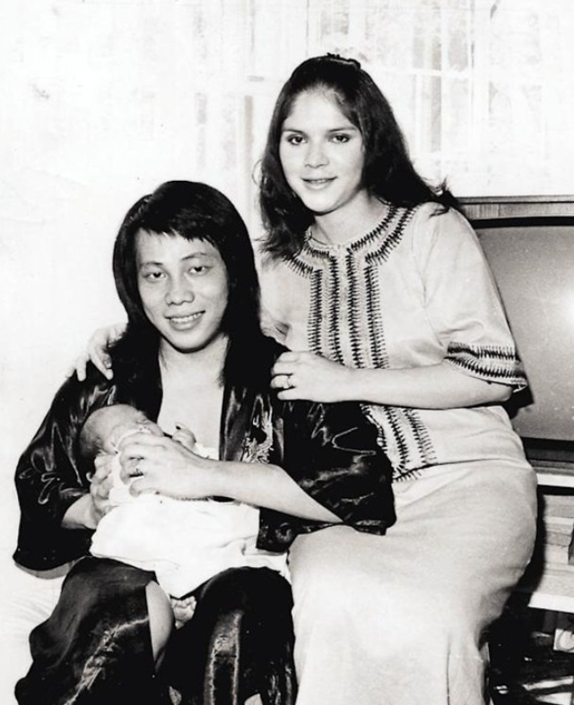 妻子称梁小龙因心脏衰竭去世：抢救6小时后安然告别 与妻女合照曝光