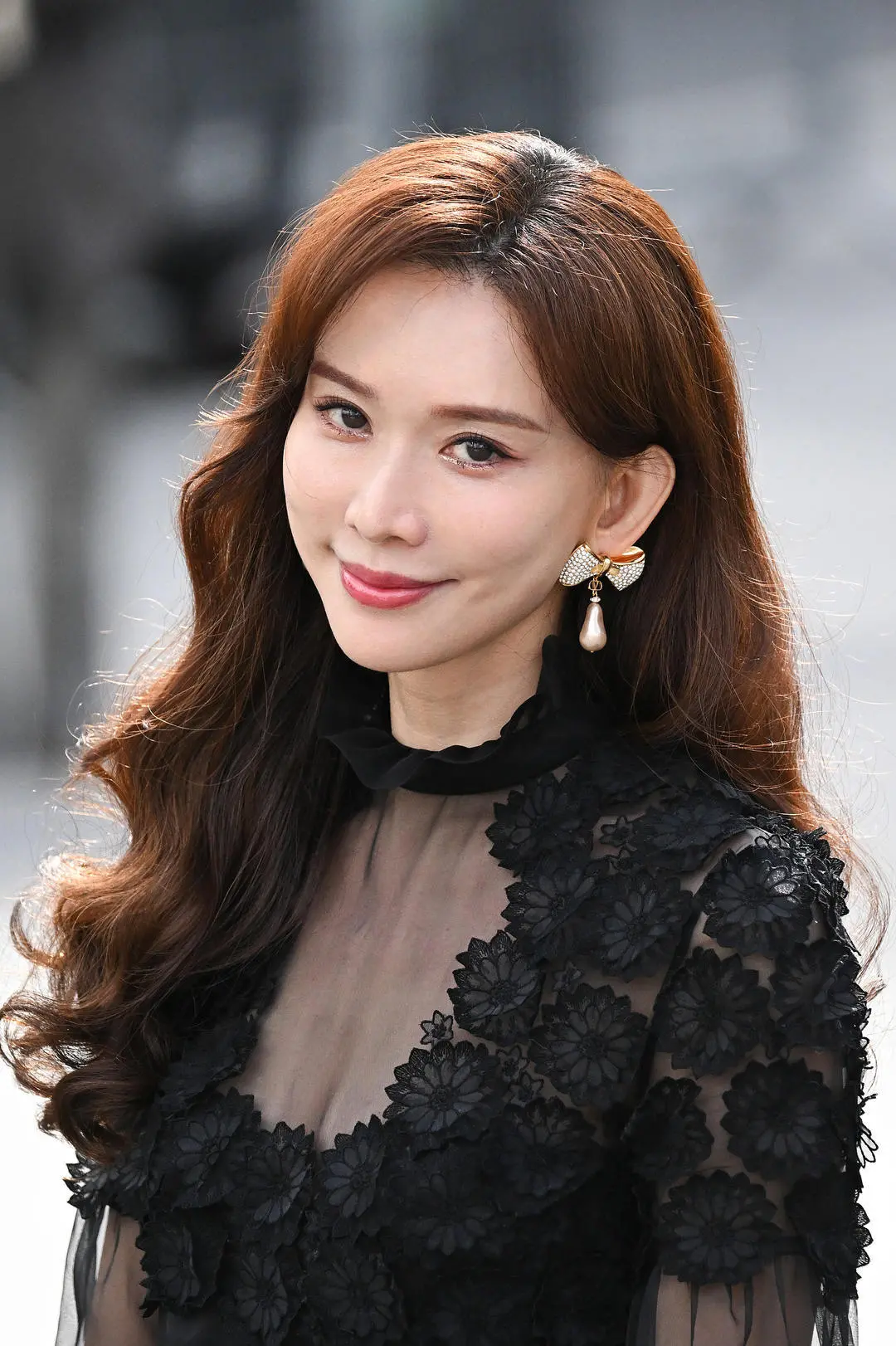 “周媛眼神”被群嘲，撒娇女人还好命吗？