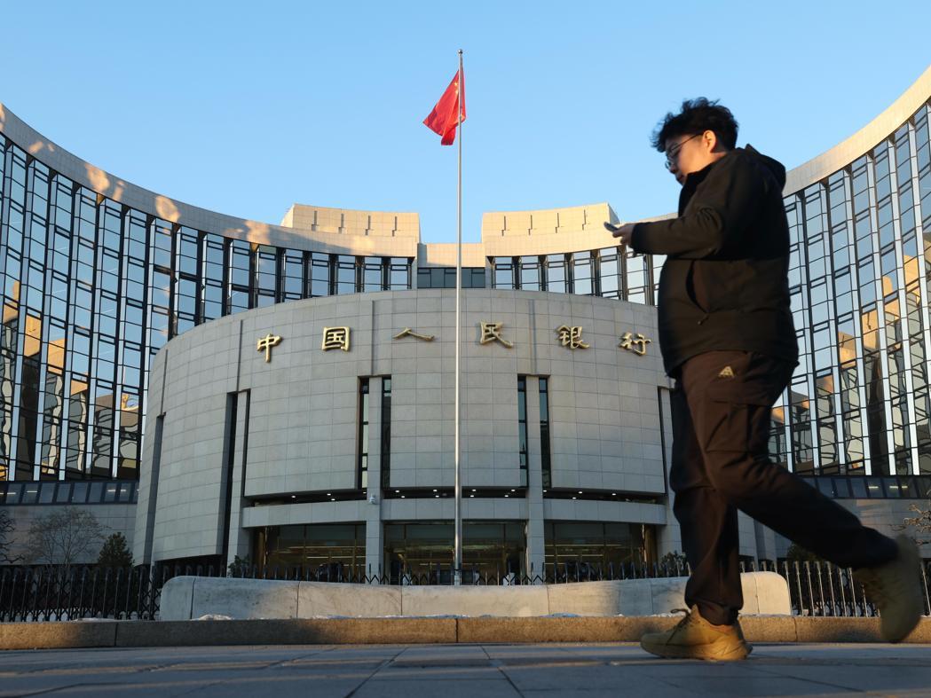 货币政策积极配合财政政策协同发力,市场普遍预期,中国大陆可能在今年第一季调降存款... 货币政策积极配合财政政策协同发力,市场普遍预期,中国大陆可能在今年第一季调降存款...