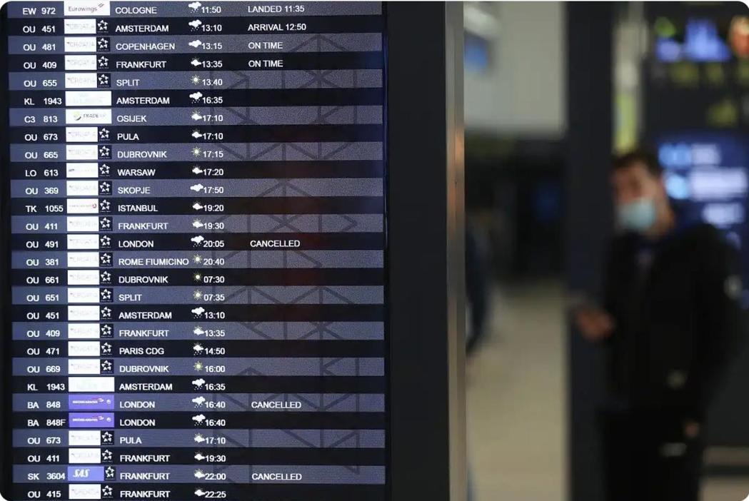 中国大陆三大航空公司星期一陆续发通知,将中日航线免费退改签延长到10月24日。(... 中国大陆三大航空公司星期一陆续发通知,将中日航线免费退改签延长到10月24日。(...