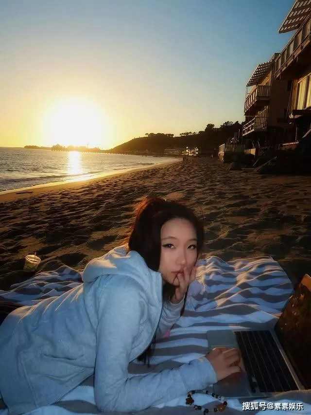 小S大女儿风格突变,成熟装扮判若两人,已经认不出来了