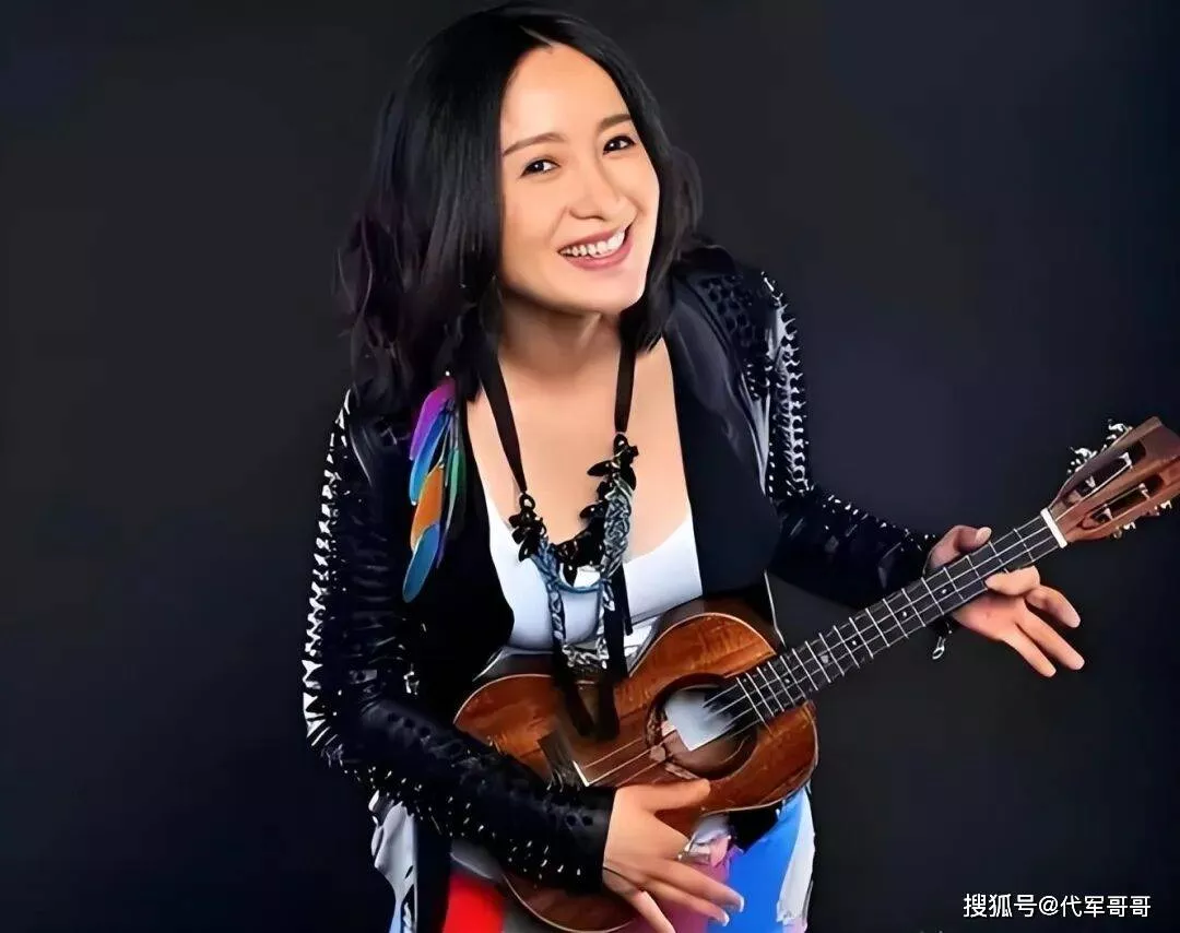 与恩师同居怀孕被骗流产，如今57岁却孤身一人