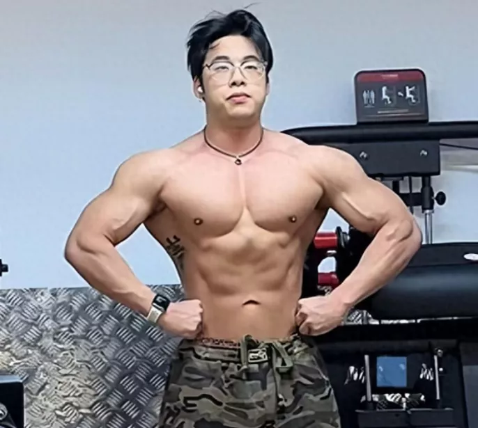 26岁网红睡梦中离世,最后露面时嘴唇发紫