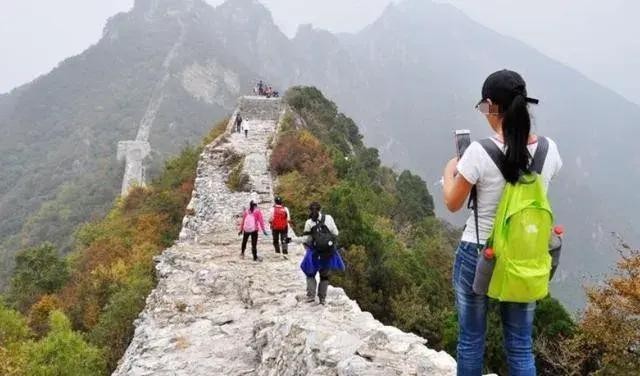 绝望：北大女博士倒挂长城2小时，目睹自己坠亡