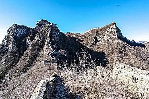 绝望：北大女博士倒挂长城2小时，目睹自己坠亡