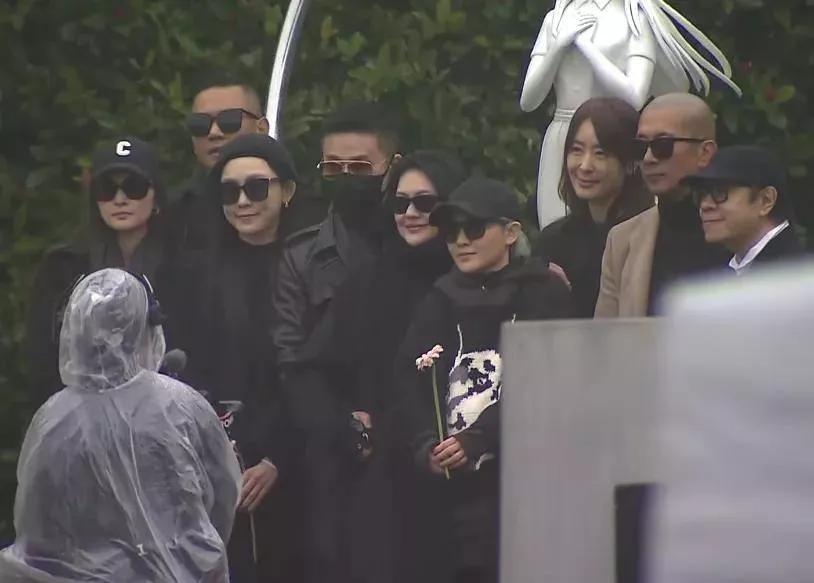 具俊晔把大S周年仪式变成韩综现场！专业设备跟拍